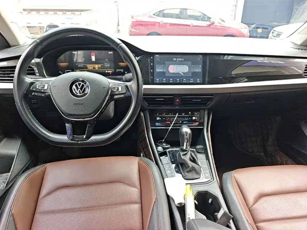 Photo 10 - Volkswagen Lavida