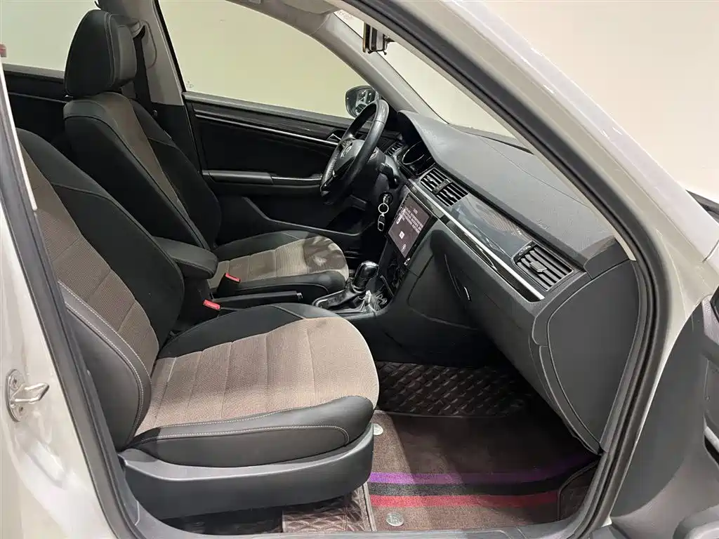Volkswagen C-TREK 2018 1.5L Automatic Comfort фото 14