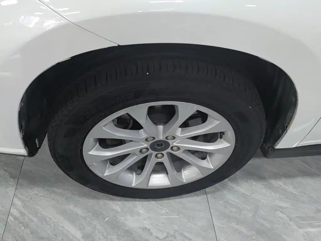 Фото 25 - Haval H2