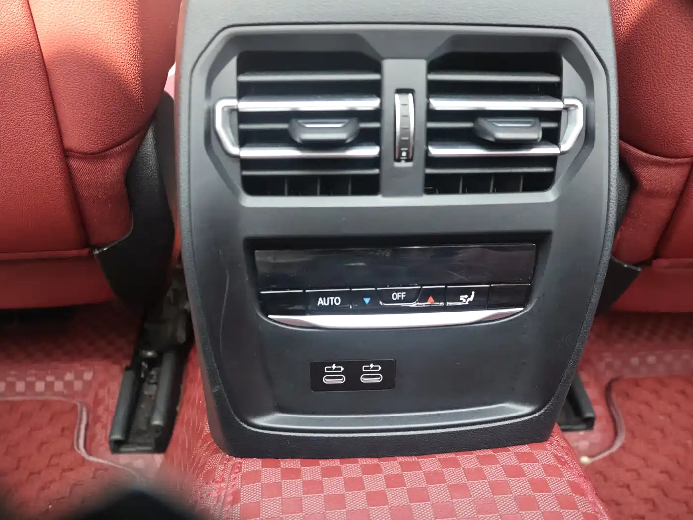 BMW 3 Series 2023 320Li M Sport Package фото 10