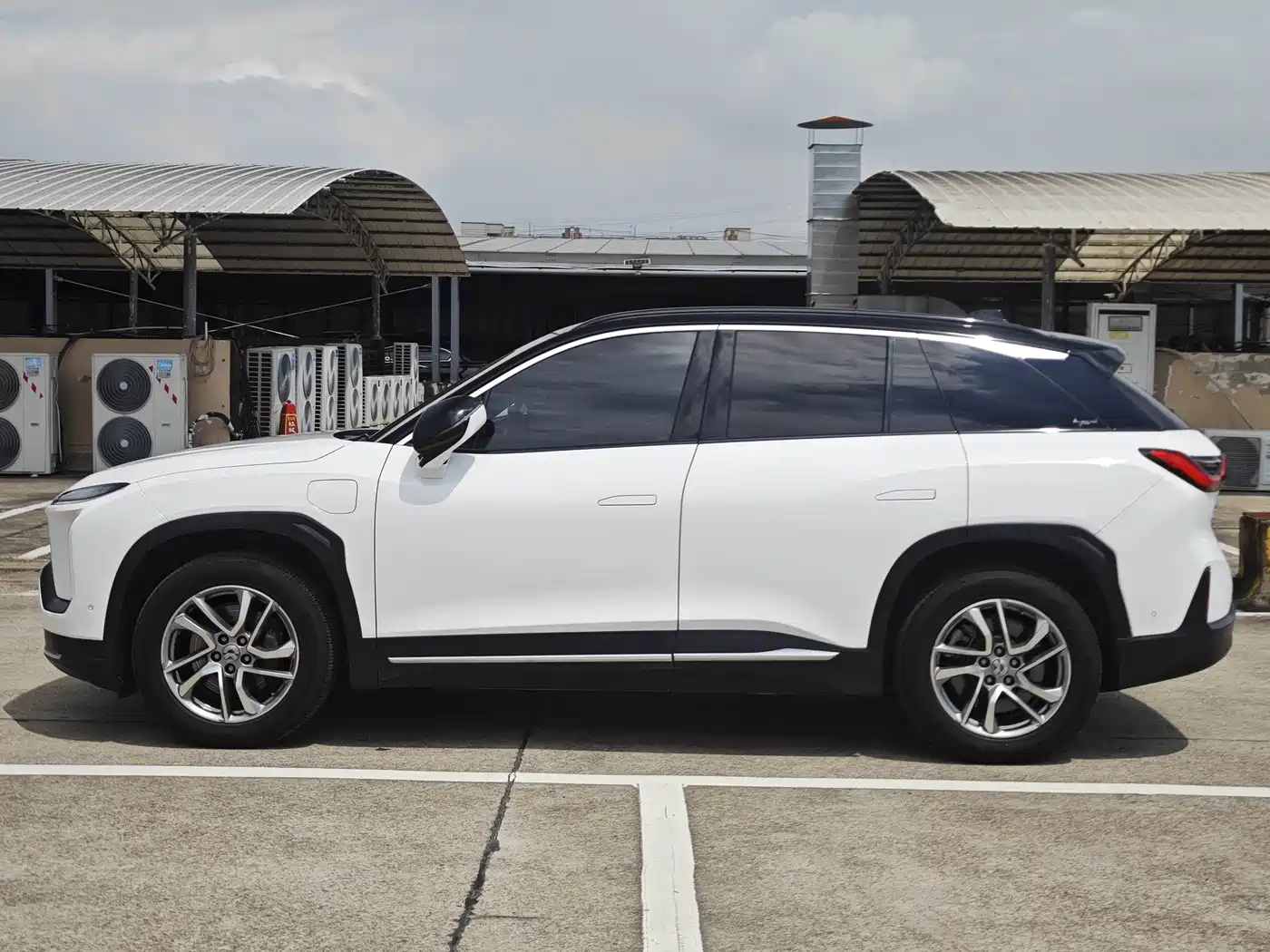 Фото 4 - NIO ES6