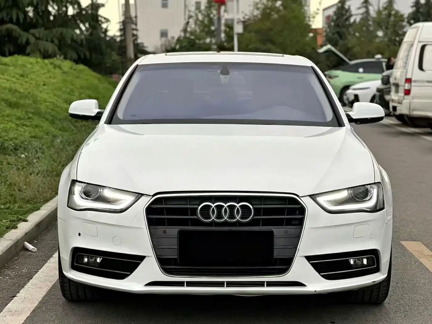 Audi A4L 2015 35 TFSI Auto Standard фото 2