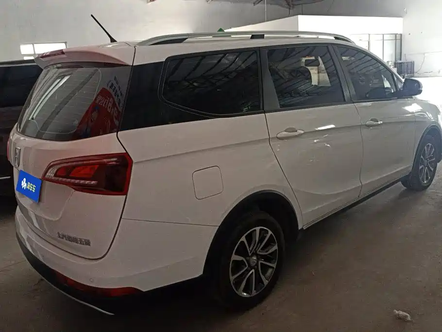 Baojun 730 2020 2019 1.5L Manual Fashion Edition 7-Seater China VI