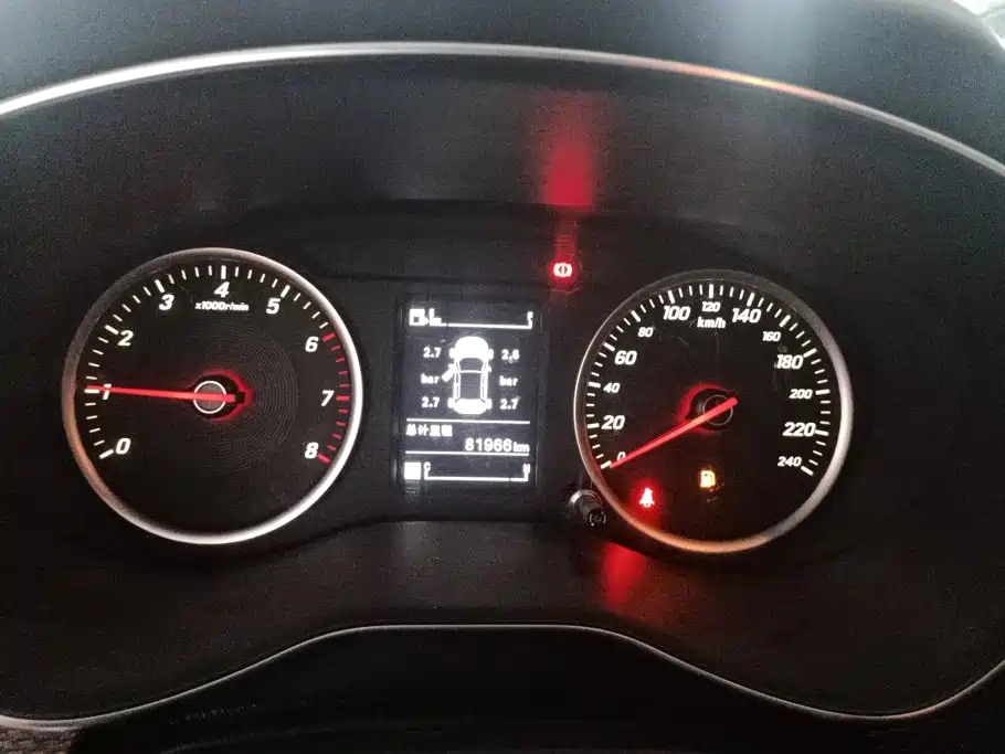 Baojun 730 2020 2019 1.5L Manual Fashion Edition 7-Seater China VI