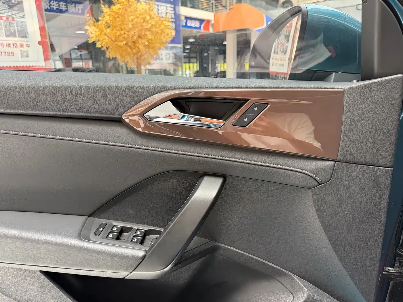 Volkswagen Tharu 2022 280TSI FWD Luxury Edition фото 10