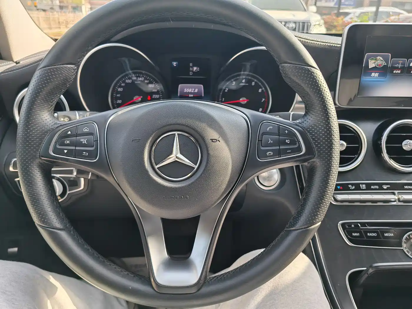 Mercedes-Benz C-Class 2015 C 180 L Sport фото 8