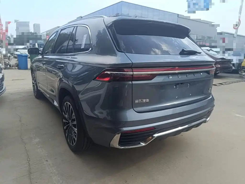 Фото 5 - Geely Monjaro