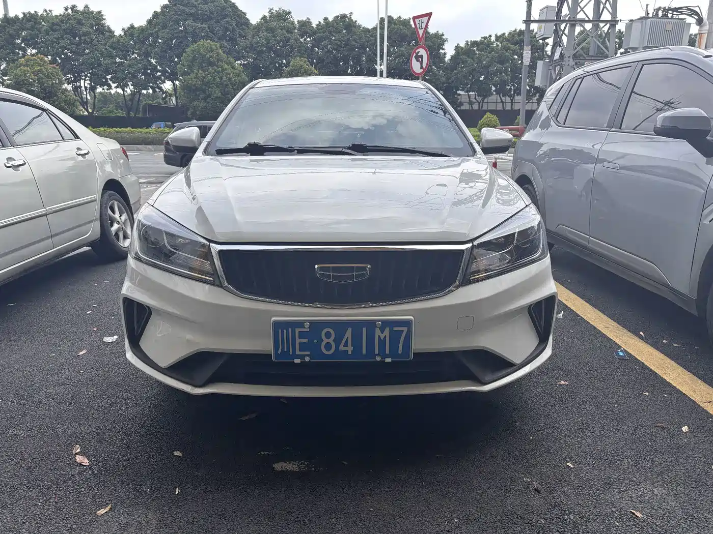 Фото 3 - Geely Emgrand