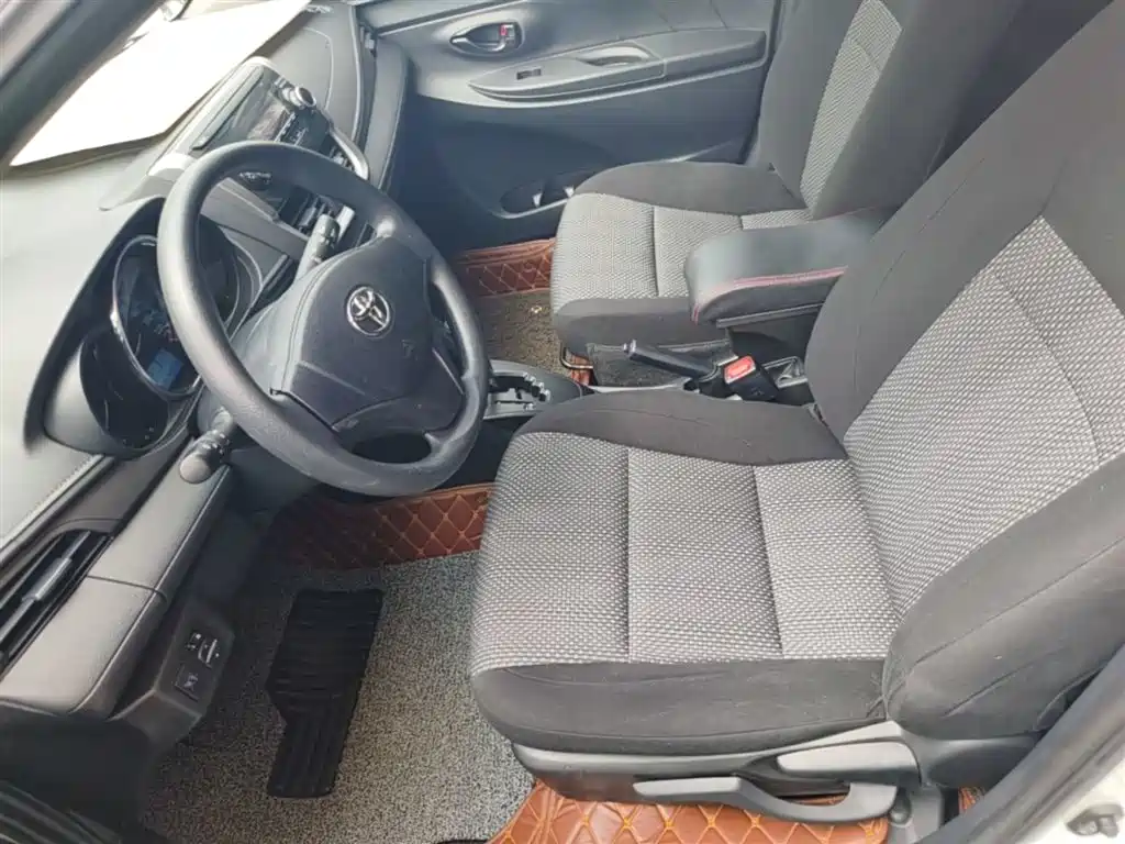 Toyota Vios FS 2017 1.5L CVT Fengchi Edition фото 15