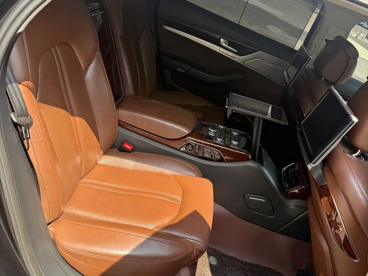Audi A8 2011 2012 A8L 6.3 FSI W12 quattro