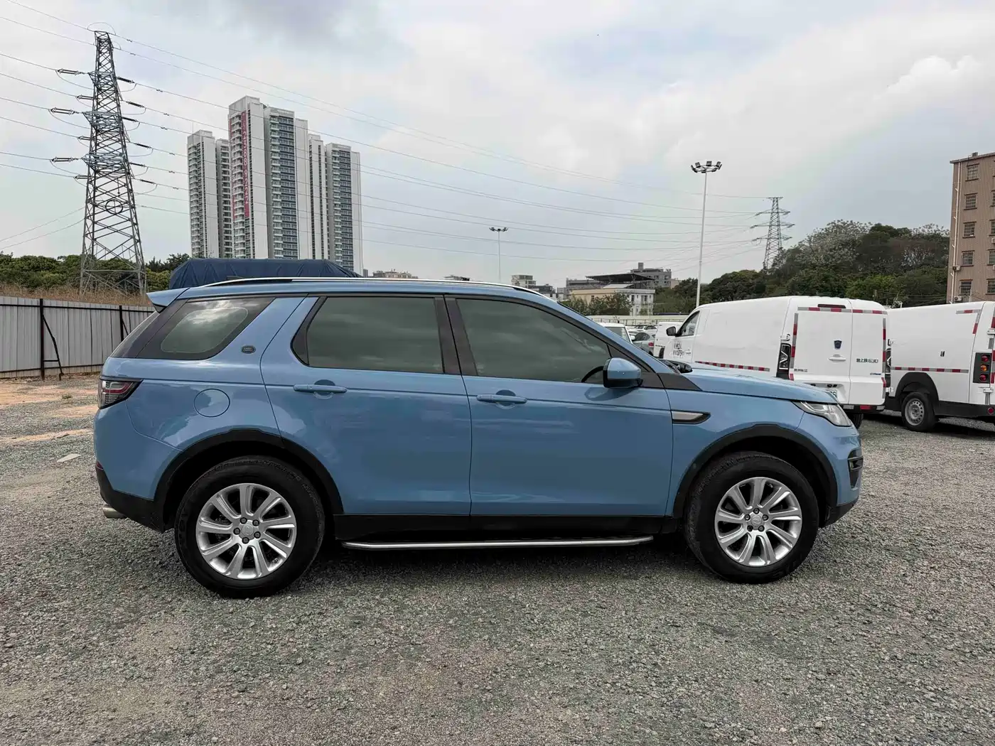 Land Rover Discovery Sport 2017 2.0T SE фото 8