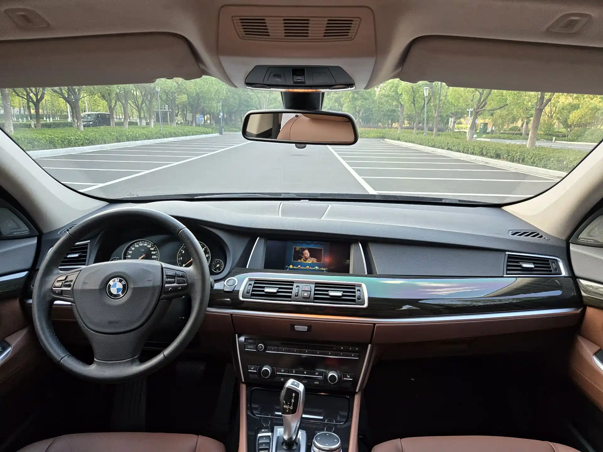 Photo 8 - BMW 5 Series GT