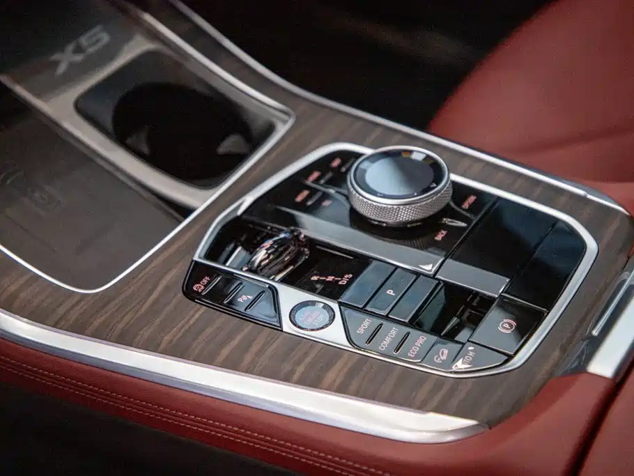 Photo 16 - BMW X5