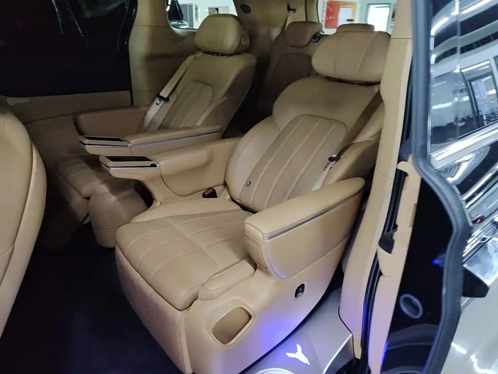 Voyah Auto Voyah Dreamer 2026 2025 PHEV 4WD Kunpeng Premium Edition