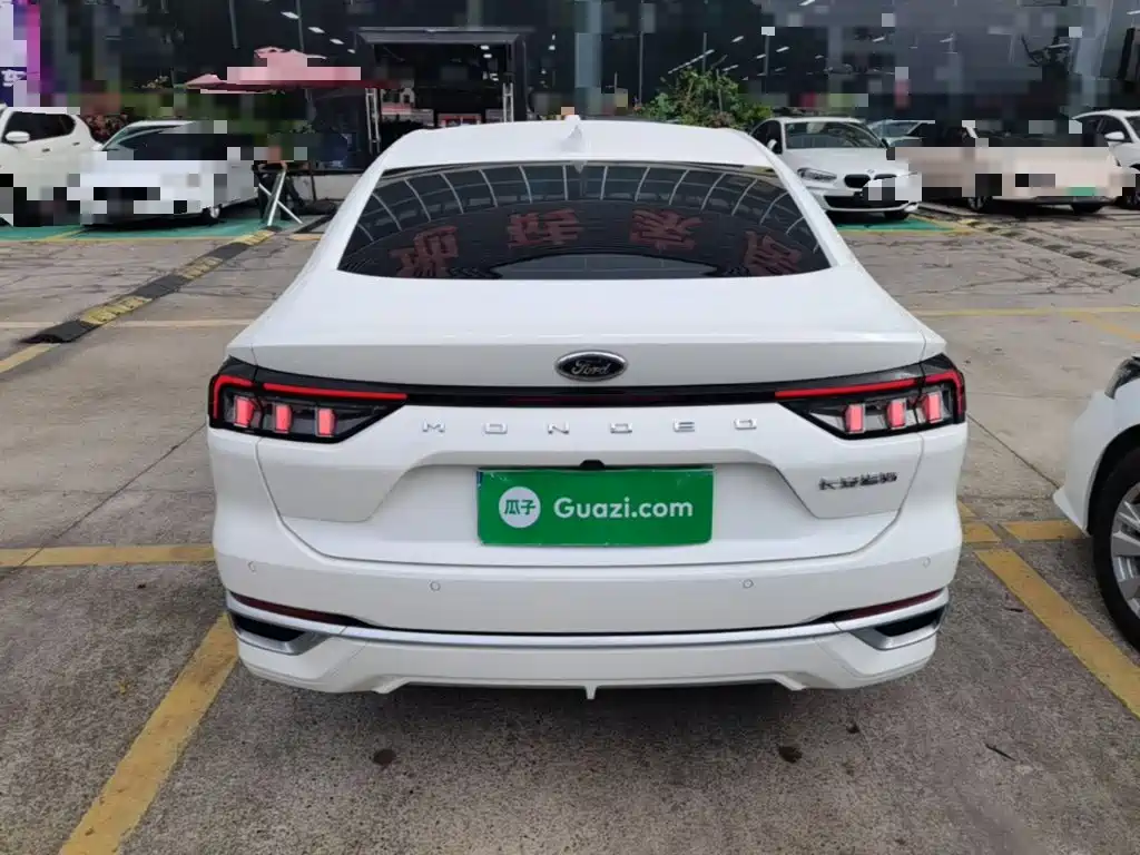 Ford Mondeo 2025 2025 2.0T EcoBoost Luxury