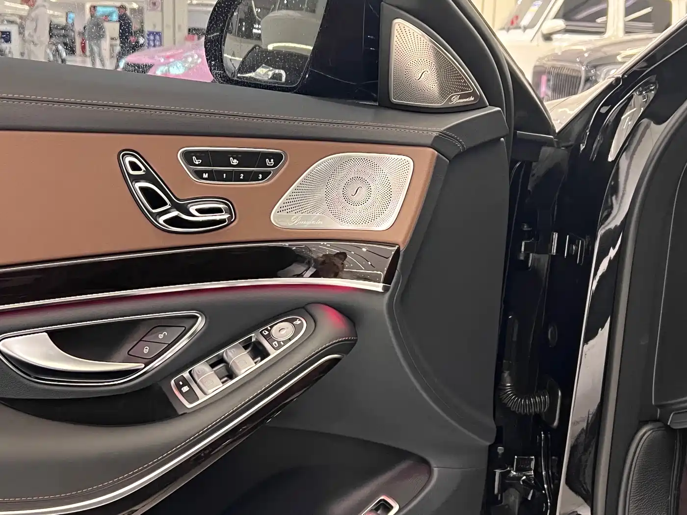Mercedes-Benz Maybach S-Class 2019 S 560 4MATIC фото 10