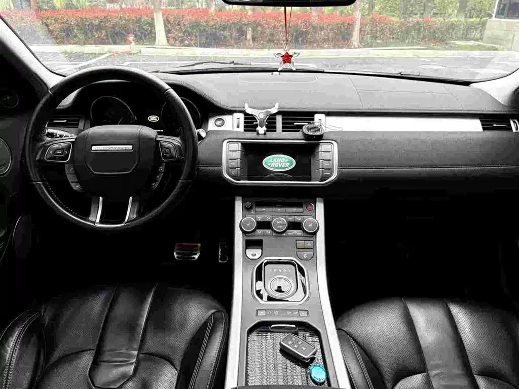Land Rover Range Rover Evoque (Import) 2013 2.0T 5-door Dynamic Edition фото 9