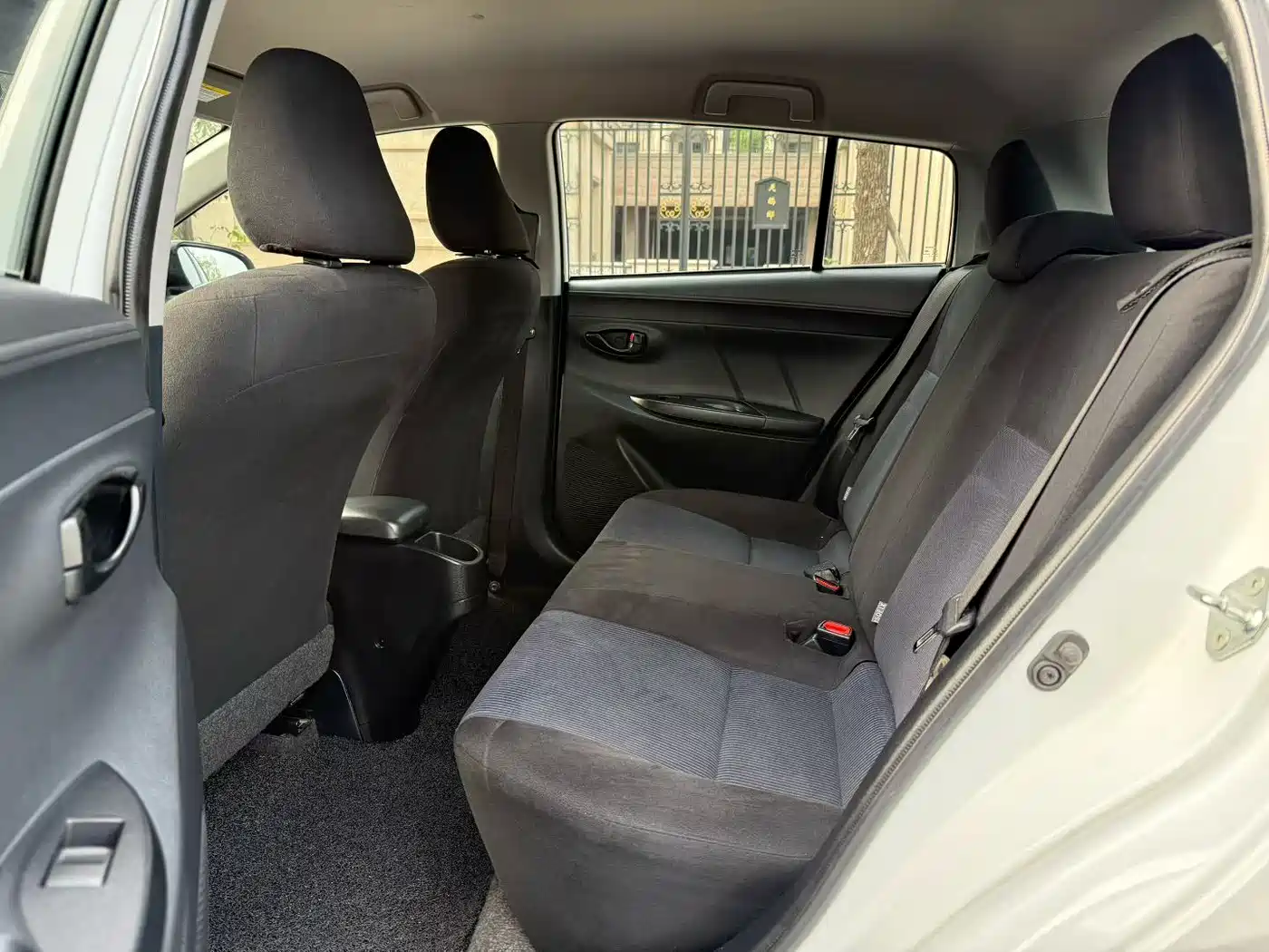 Toyota YARiS L Zhi Xuan 2016 Facelift 1.5E CVT Charming Edition фото 6