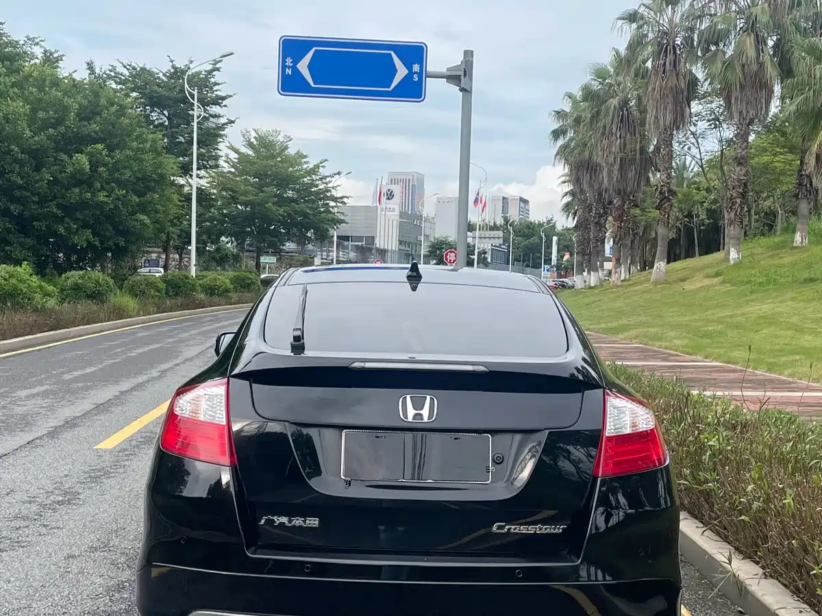 Honda Crosstour 2016 2016 2.4L Luxury Edition