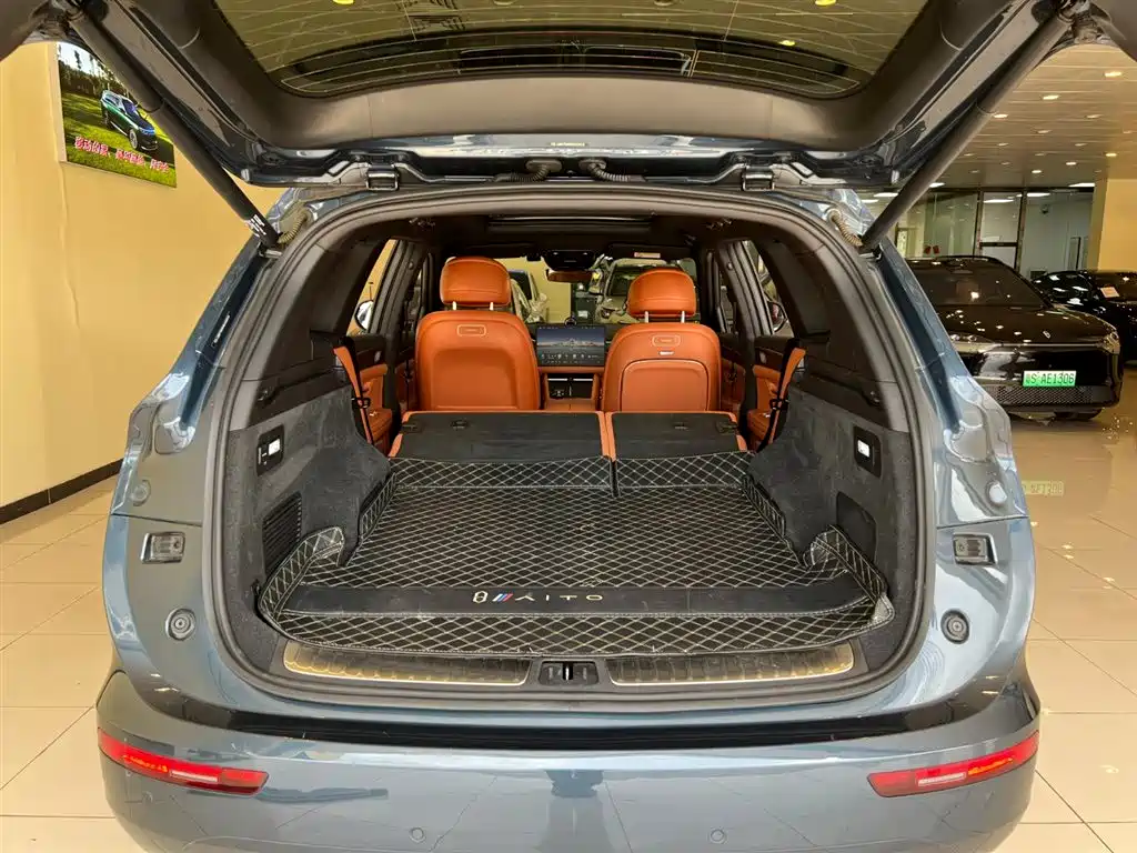 AITO Wenjie AITO M7 2024 1.5T Smart Drive RWD Ultra 5-seater фото 9