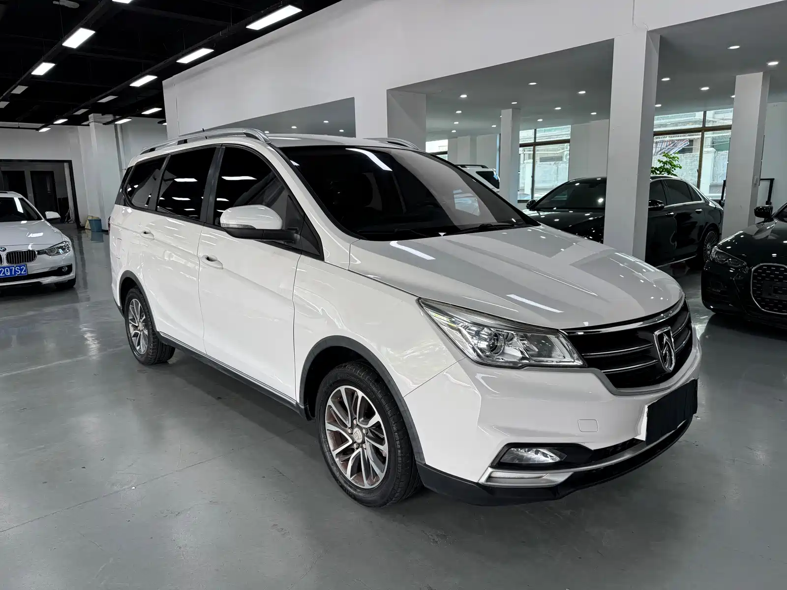 Фото 3 - Baojun 730