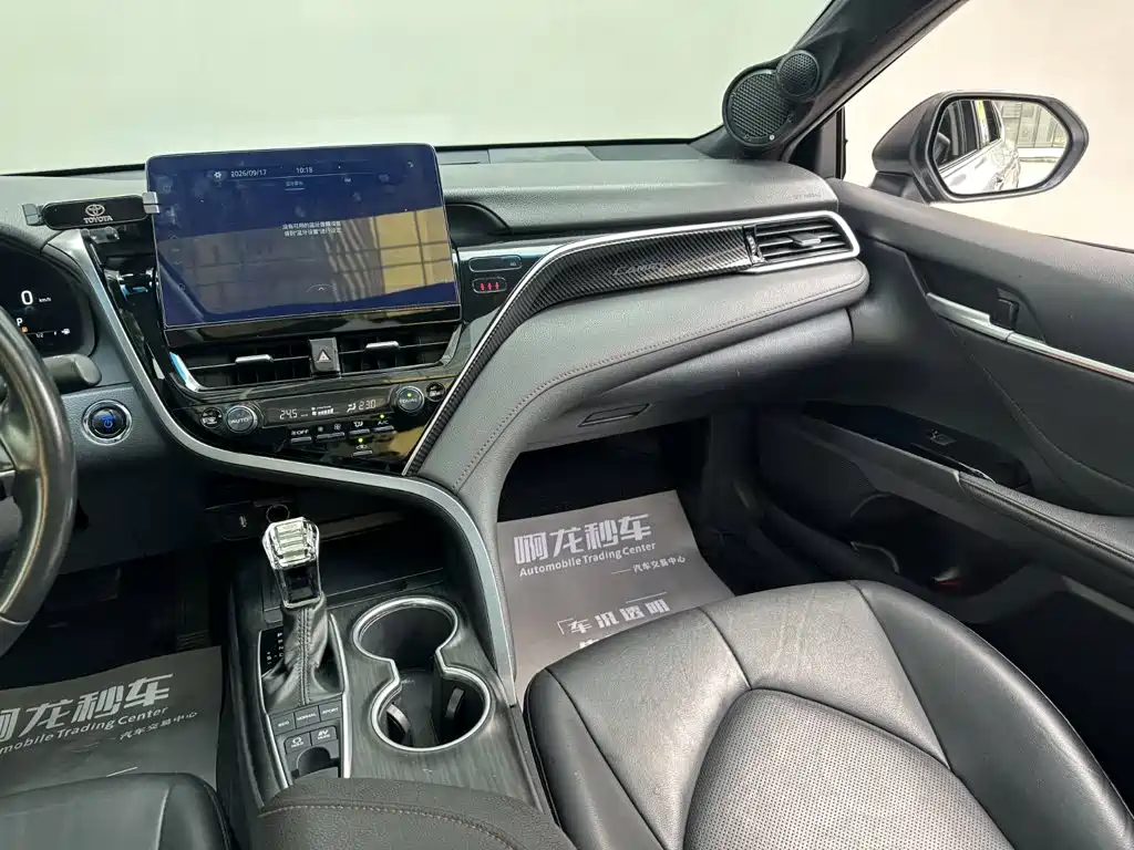 Toyota Camry 2022 2021 Hybrid 2.5HG Luxury Edition