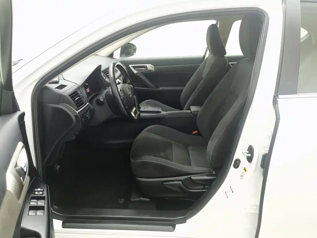 Lexus CT 2017 2014 CT200h Elite Monochrome