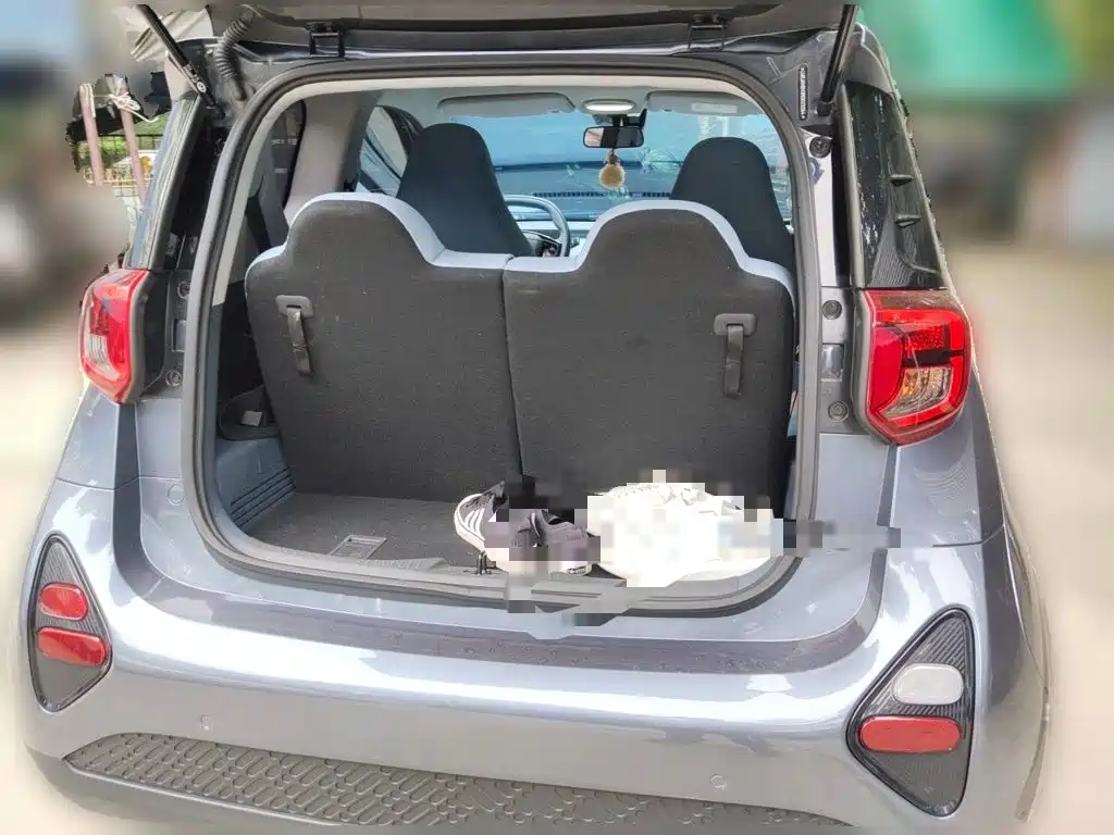 QQ New Energy Little Ant 2025 2024 Facelift Youth Edition 321km Favorite 29.23kWh
