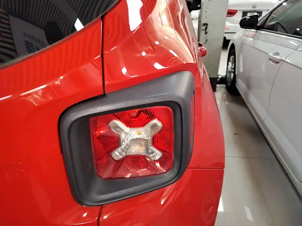 Jeep Renegade 2019 2018 Connected Large Screen Edition 180T Automatic High Energy