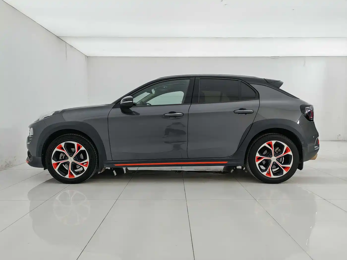 Lynk & Co 02 2018 Model 1.5T DCT 2WD Yao Pro Edition China V фото 4