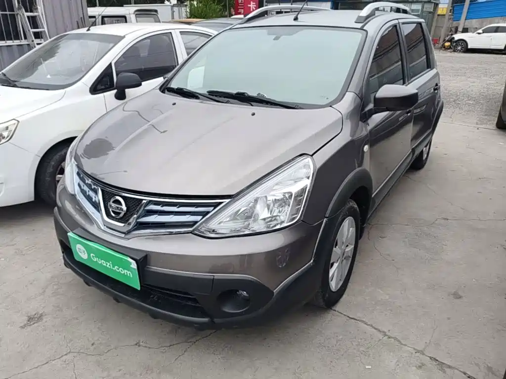Nissan Livina 2015 2013 Sharp 1.6XL Manual Comfort