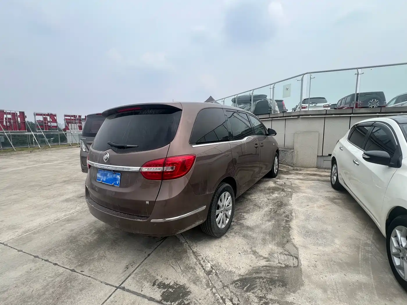 Buick GL8 2018 28T Comfort China VI фото 6