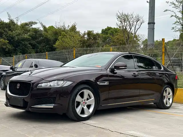 Jaguar XFL 2019