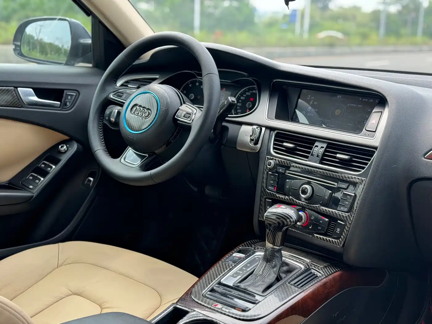 Audi A4L 2013 35 TFSI Automatic Standard фото 18