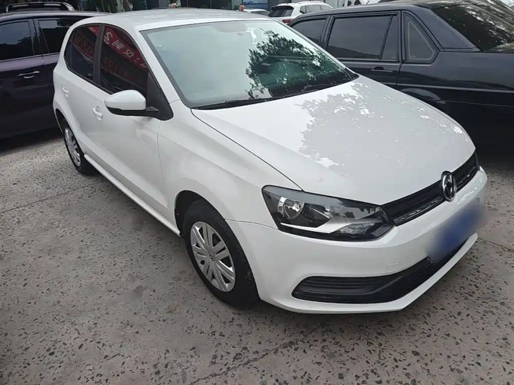Volkswagen Polo 2016 1.4L Automatic Trend фото 4