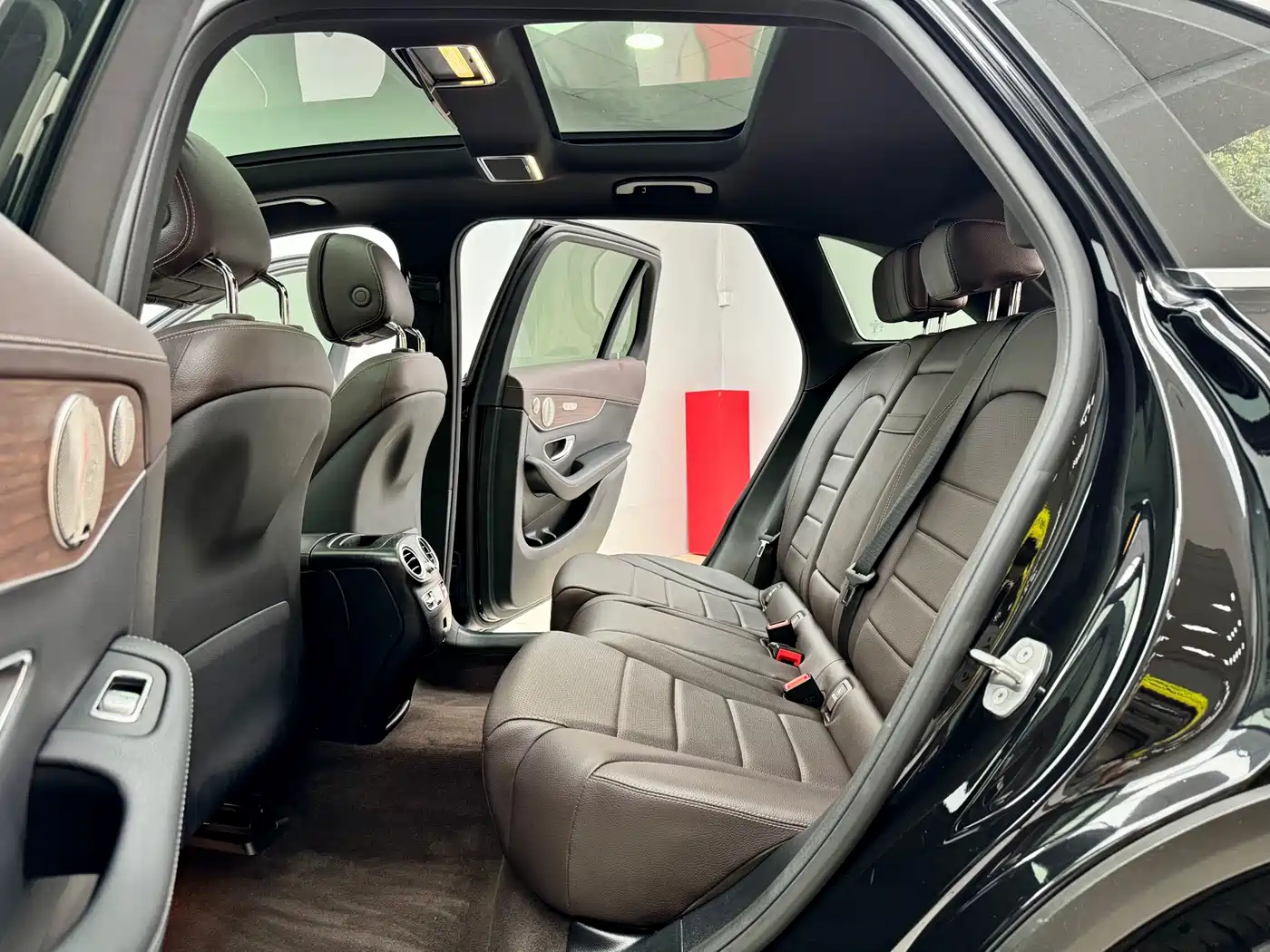 Mercedes-Benz GLC 2021 GLC 300 L 4MATIC Sporty фото 10