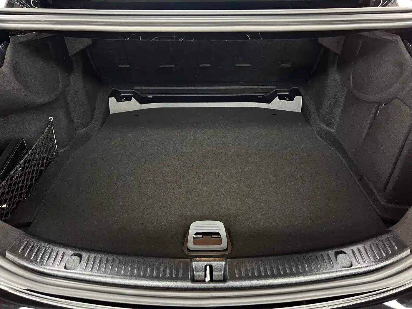 Mercedes-Benz E-Class 2020 Facelift E 300 L Exclusive фото 28