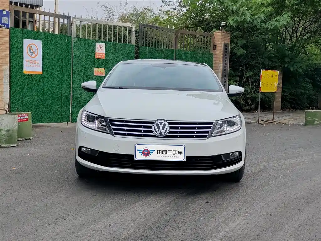 Volkswagen FAW-Volkswagen CC 2016 Model 1.8TSI Luxury фото 2