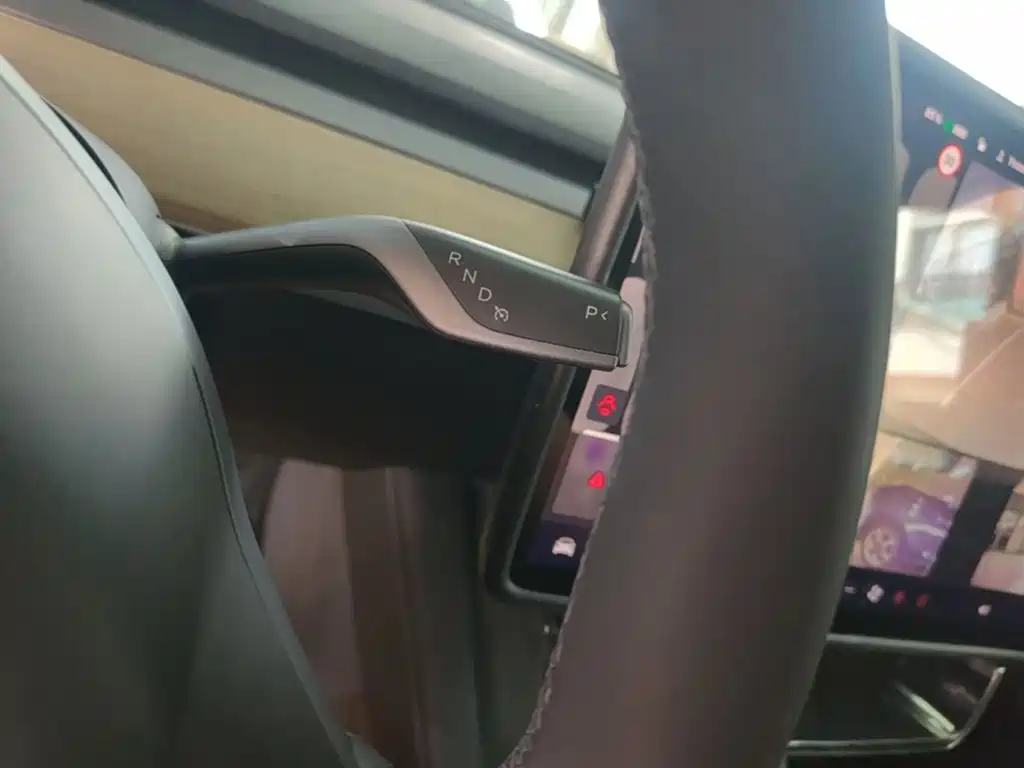 Фото 10 - Tesla Model Y