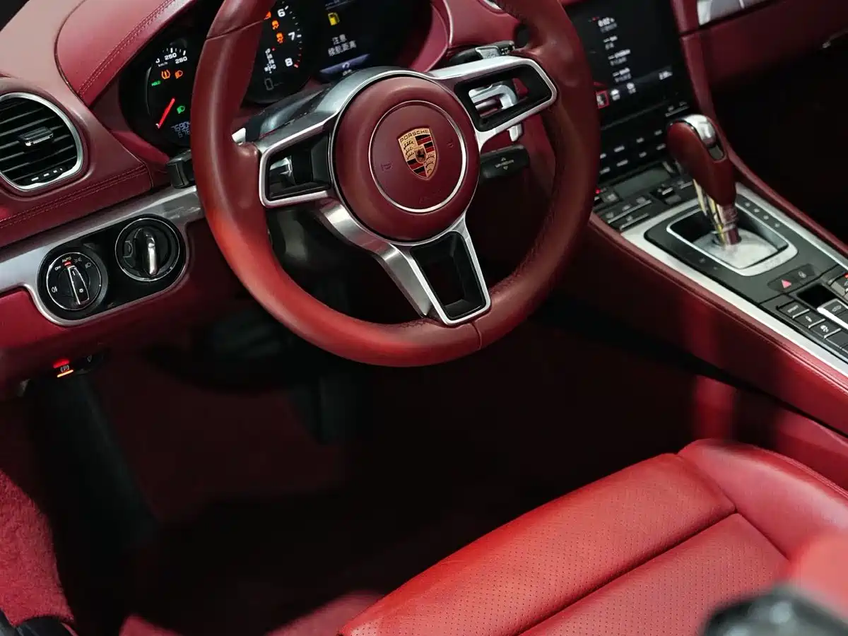 Porsche 718 2018 Boxster 2.0T фото 17