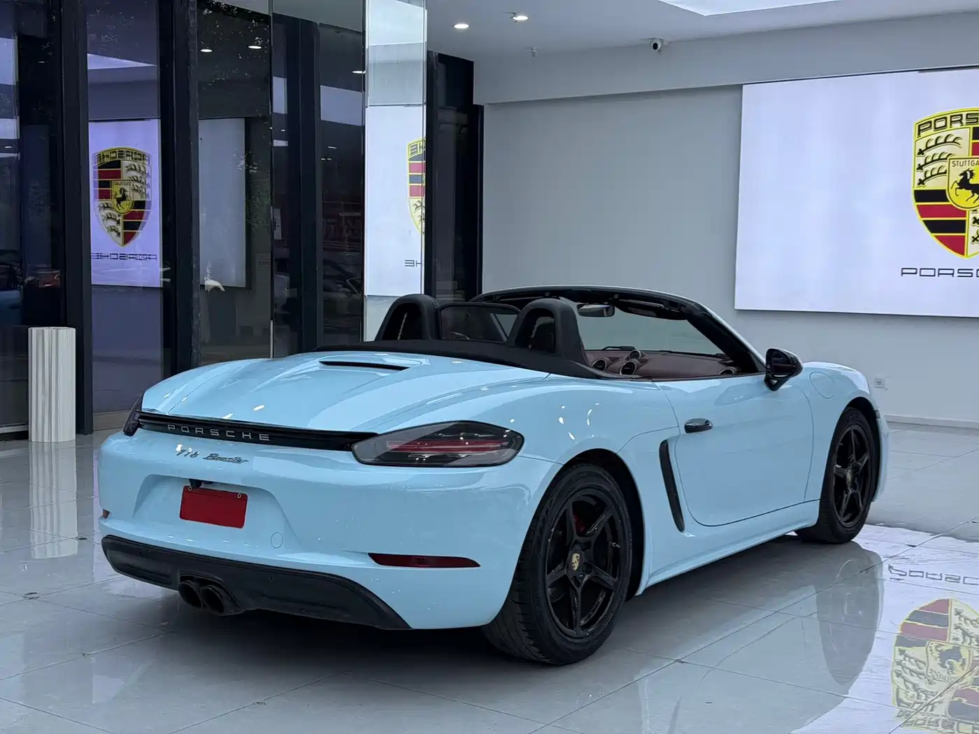 Porsche 718 2016 Boxster 2.0T фото 5