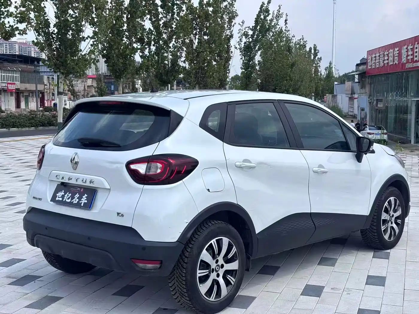Renault Captur 2020 2018 TCe190 Urban Style