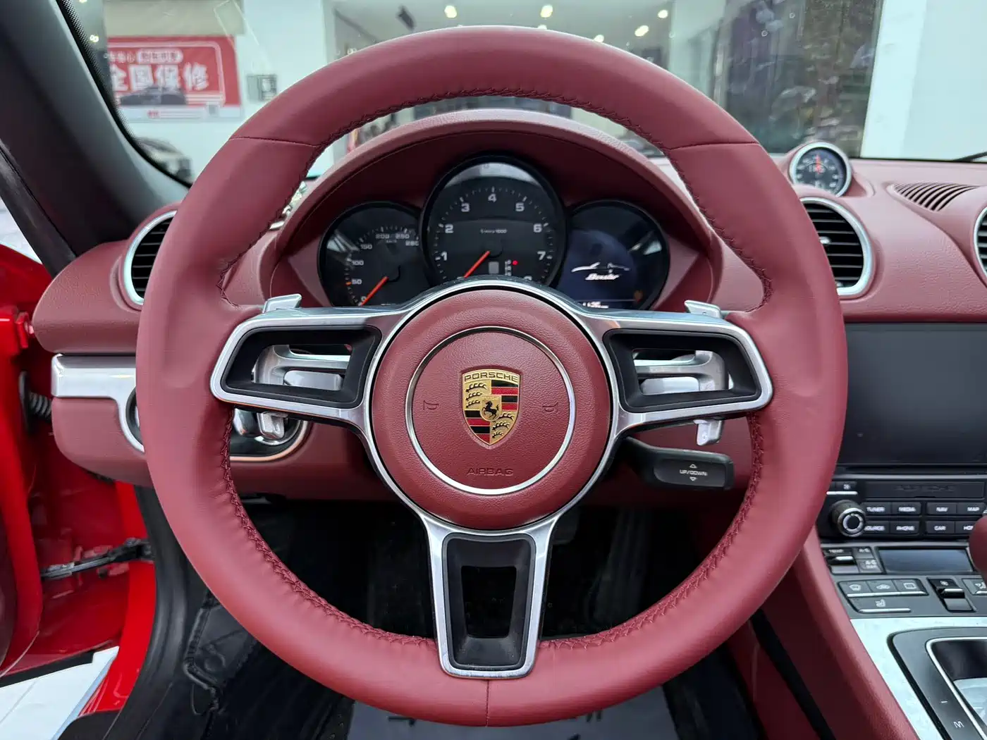 Porsche 718 2016 Boxster 2.0T фото 15