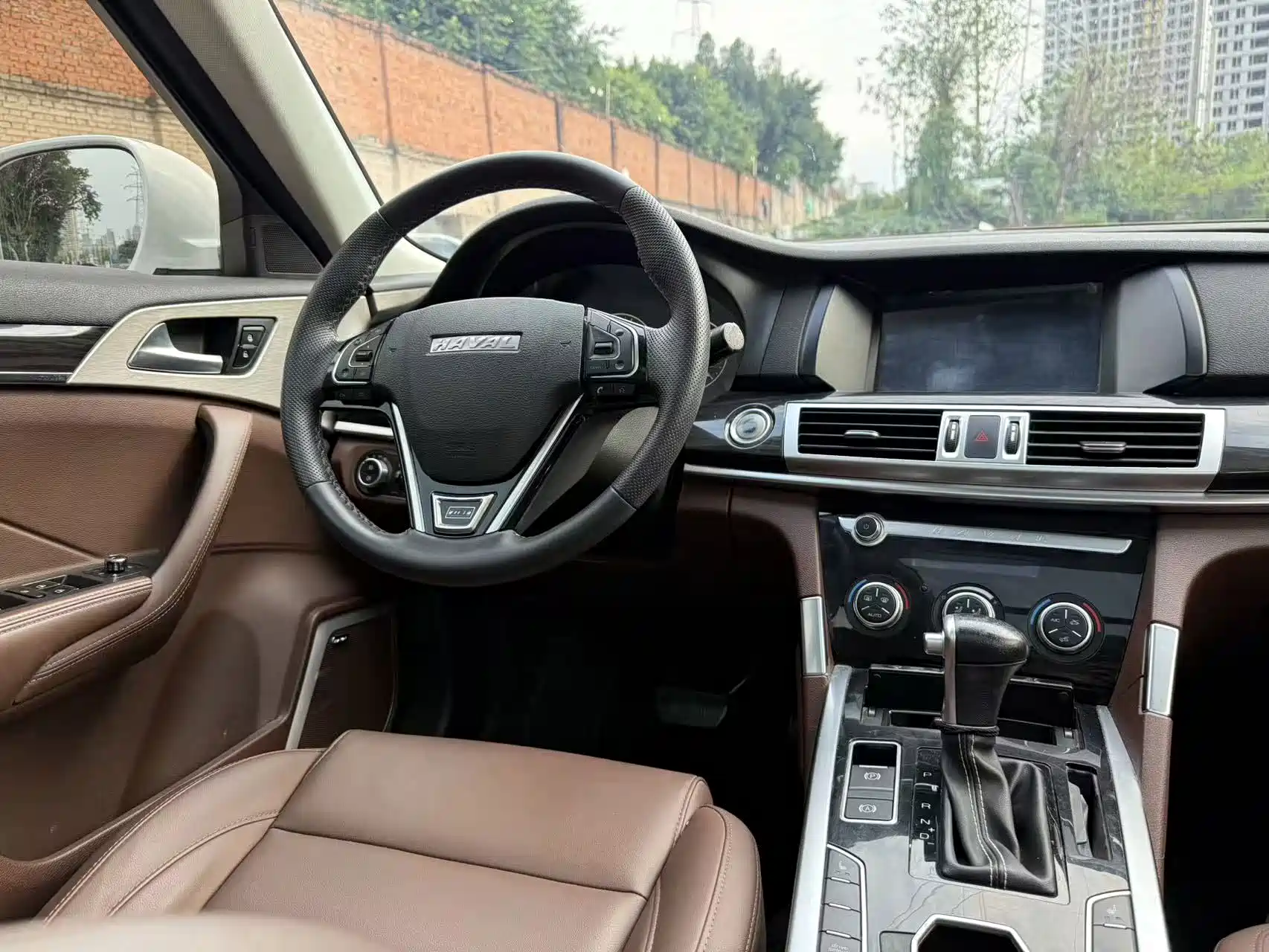 Photo 11 - Haval H7