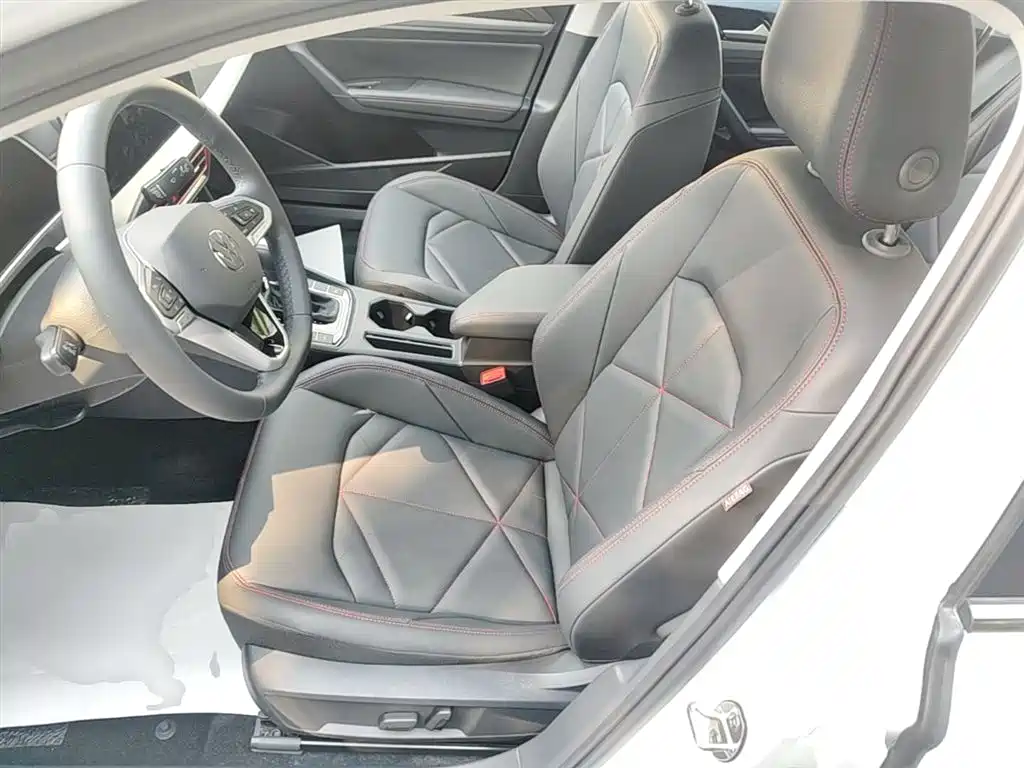 Volkswagen Lavida 2024 Model 300TSI DSG Starlight Leading Edition фото 15