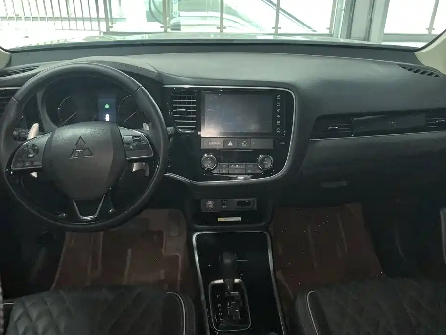 Mitsubishi Outlander 2023 2021 2.4L 4WD Yaodong Edition 5-seater