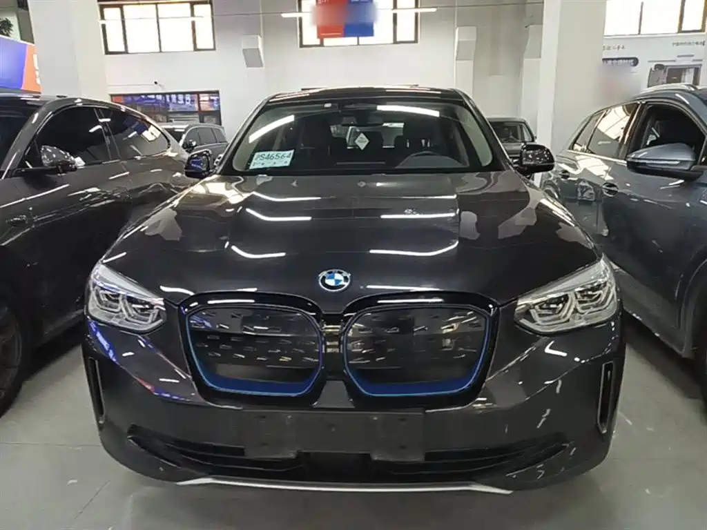 BMW iX3 2021 Facelift Leading фото 3