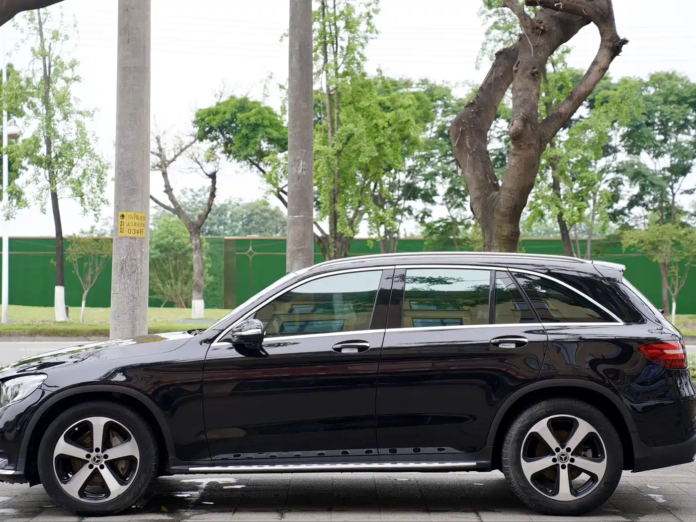 Mercedes-Benz GLC 2018 GLC 260 4MATIC Luxury фото 4