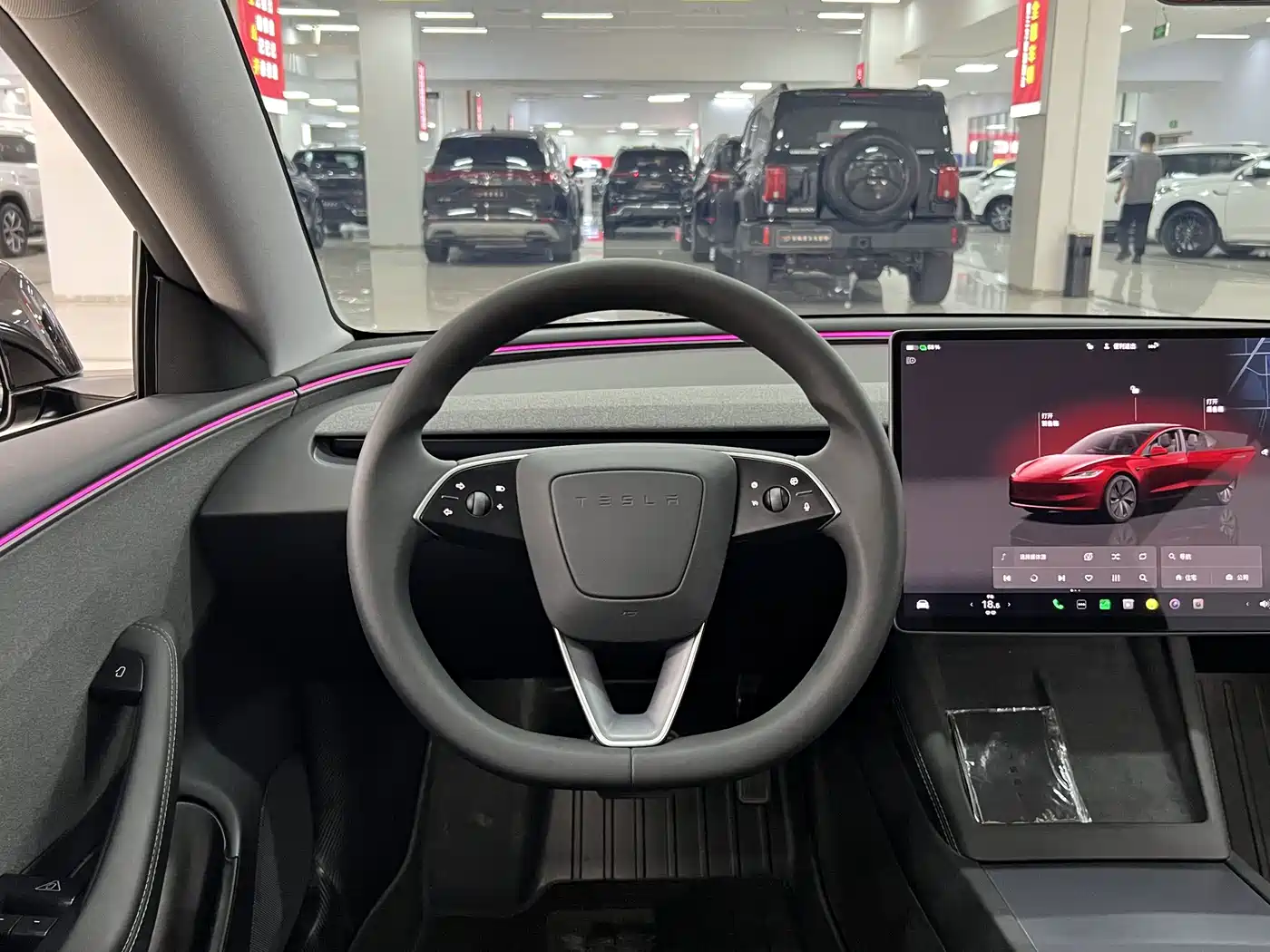 Фото 15 - Tesla Model 3