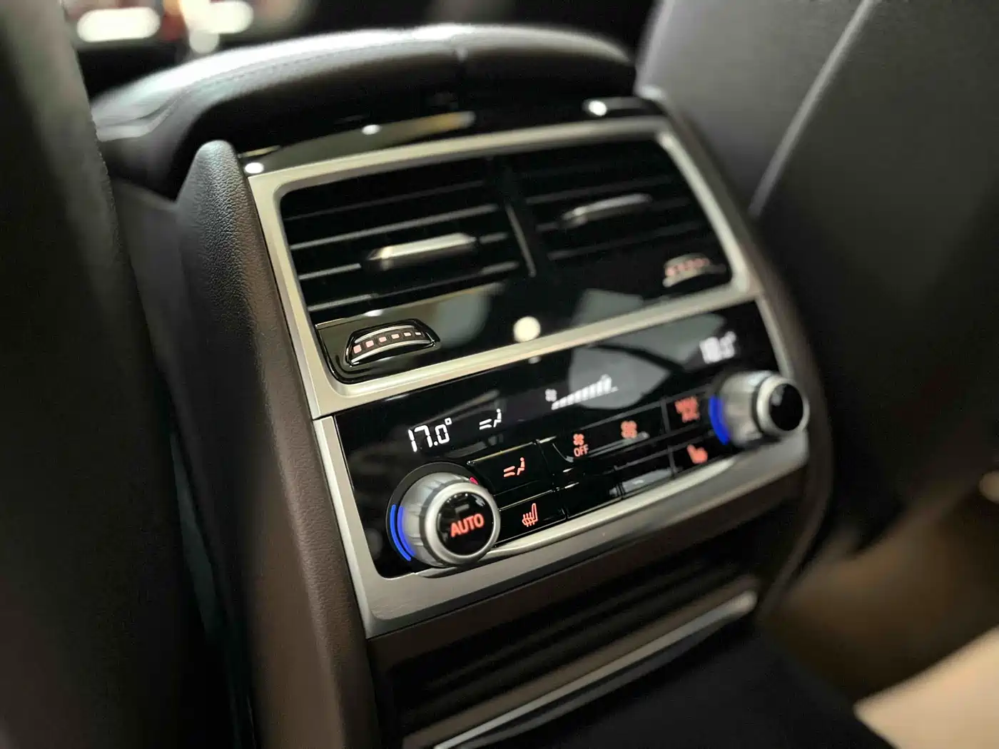 BMW 7 Series 2018 730Li Leading Type M Sport Package фото 14